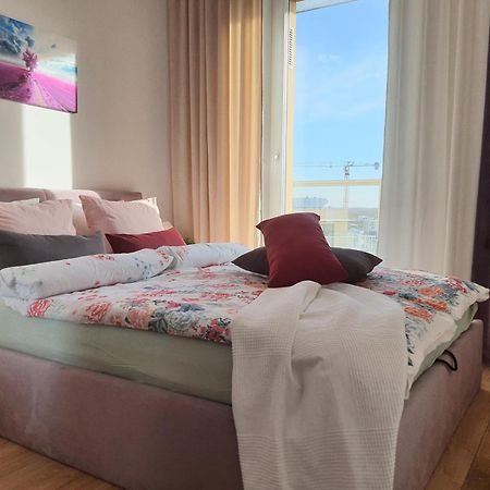 Ferienwohnung Apartament Krakowska Prestige Breslau Zimmer foto