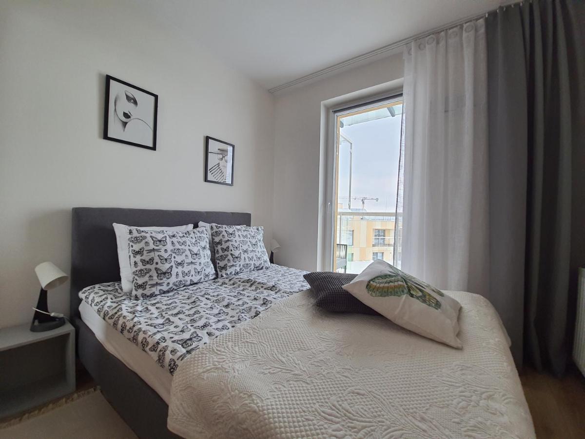 Ferienwohnung Apartament Krakowska Prestige Breslau Exterior foto