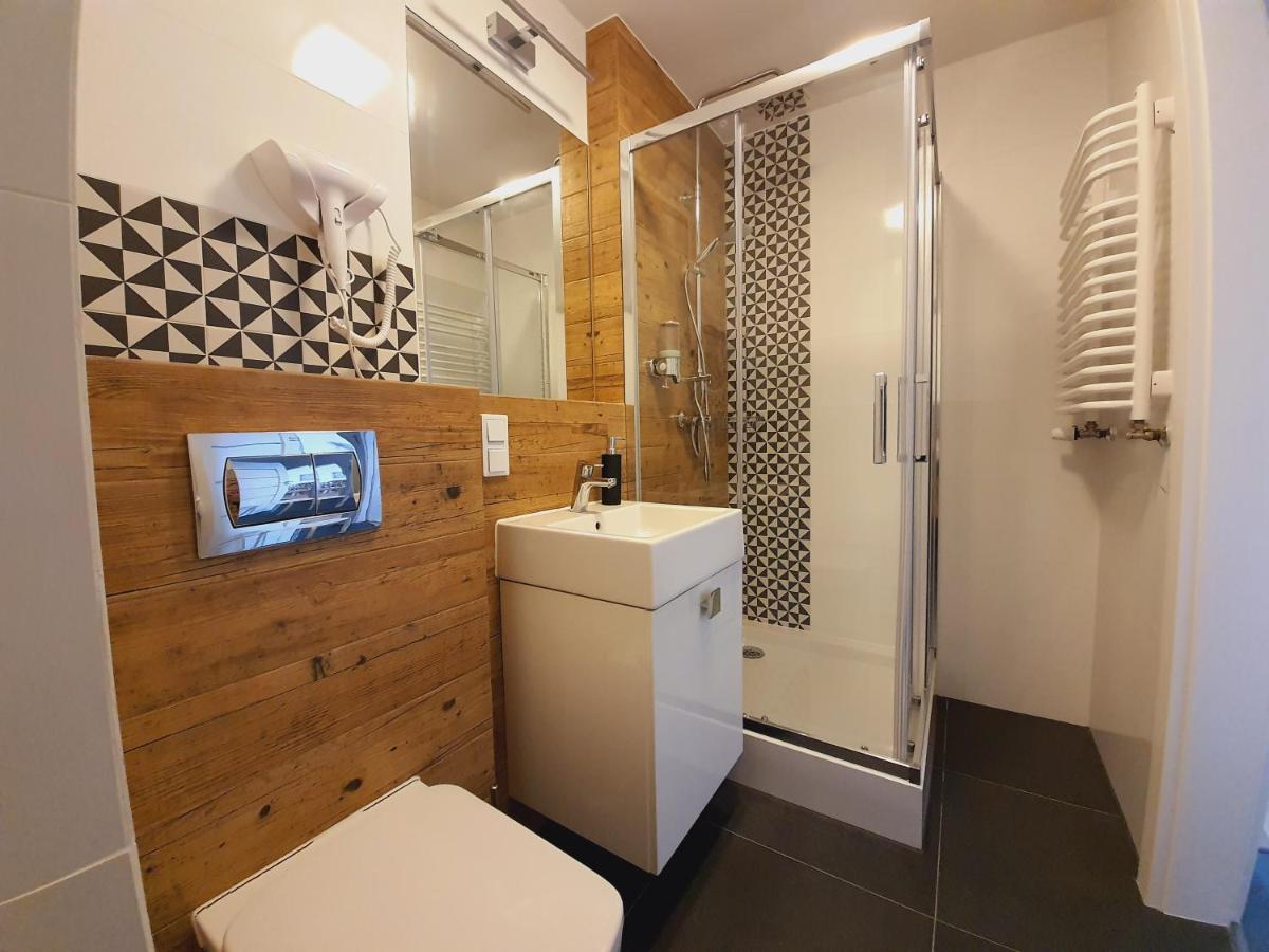 Ferienwohnung Apartament Krakowska Prestige Breslau Exterior foto