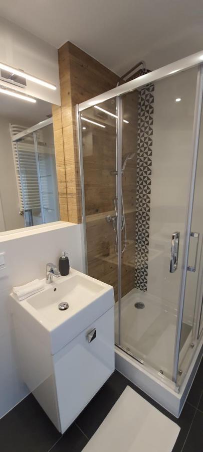 Ferienwohnung Apartament Krakowska Prestige Breslau Exterior foto